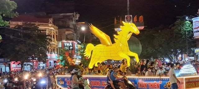 Trong nhiều năm qua, Lễ hội Thành Tuyên đã thực sự trở thành một sản phẩm du lịch nổi tiếng, đặc sắc của Tuyên Quang, thu hút hàng ngàn du khách trong nước và quốc tế mỗi năm