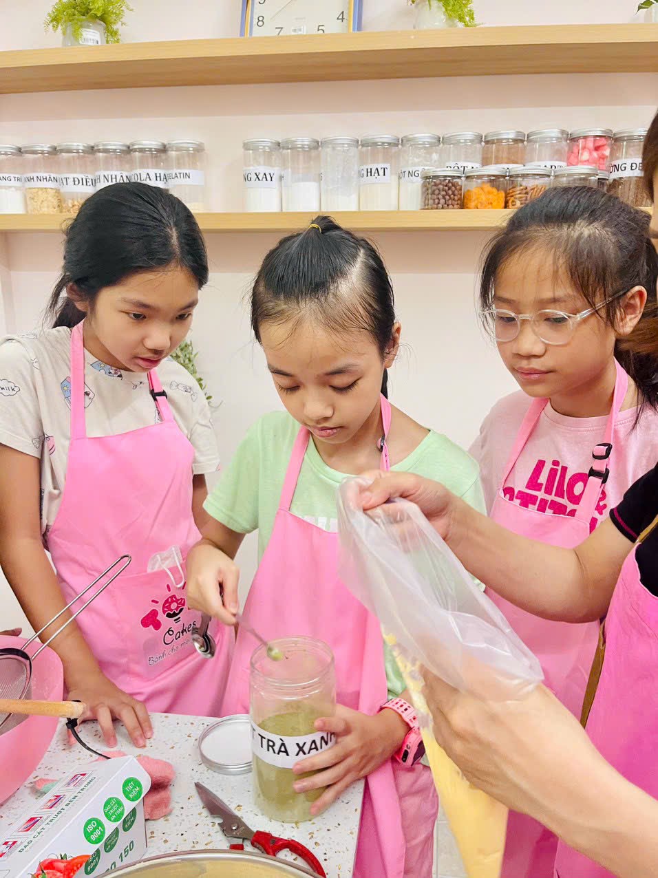 Tobicakes mở khóa làm bánh cho trẻ ngày hè - Ảnh 8