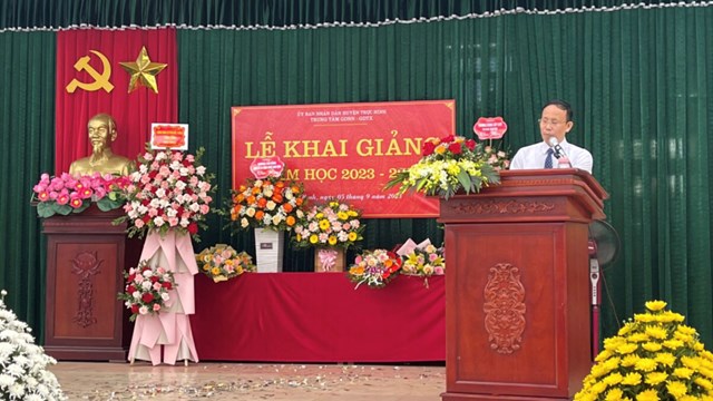 Thầy Vũ Văn Khiêm – Bí thư chi bộ, Giám đốc TT GDNN-GDTX huyện Trực Ninh trình bày diễn văn khai giảng năm học mới ( 2023 - 2024)