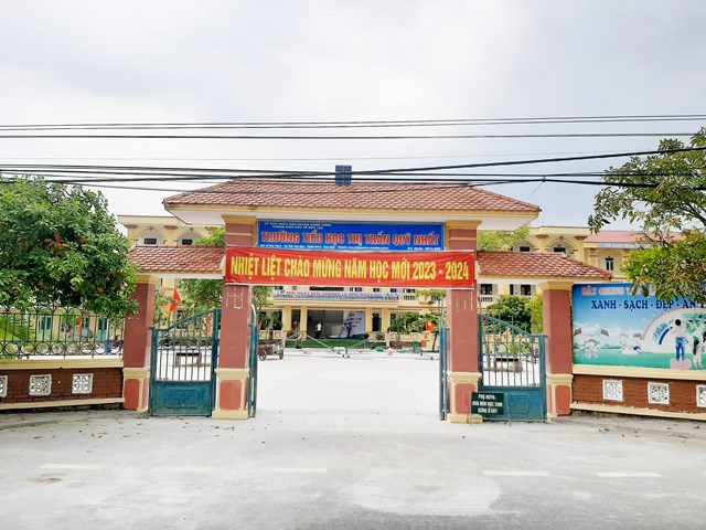 Trường Tiểu học thị trấn Quỹ Nhất (huyện Nghĩa Hưng, Nam Định).