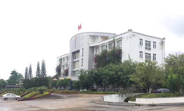 Trụ sở các cơ quan các cấp huyện Mộc Châu, tỉnh Sơn La. Ảnh: Phi Long