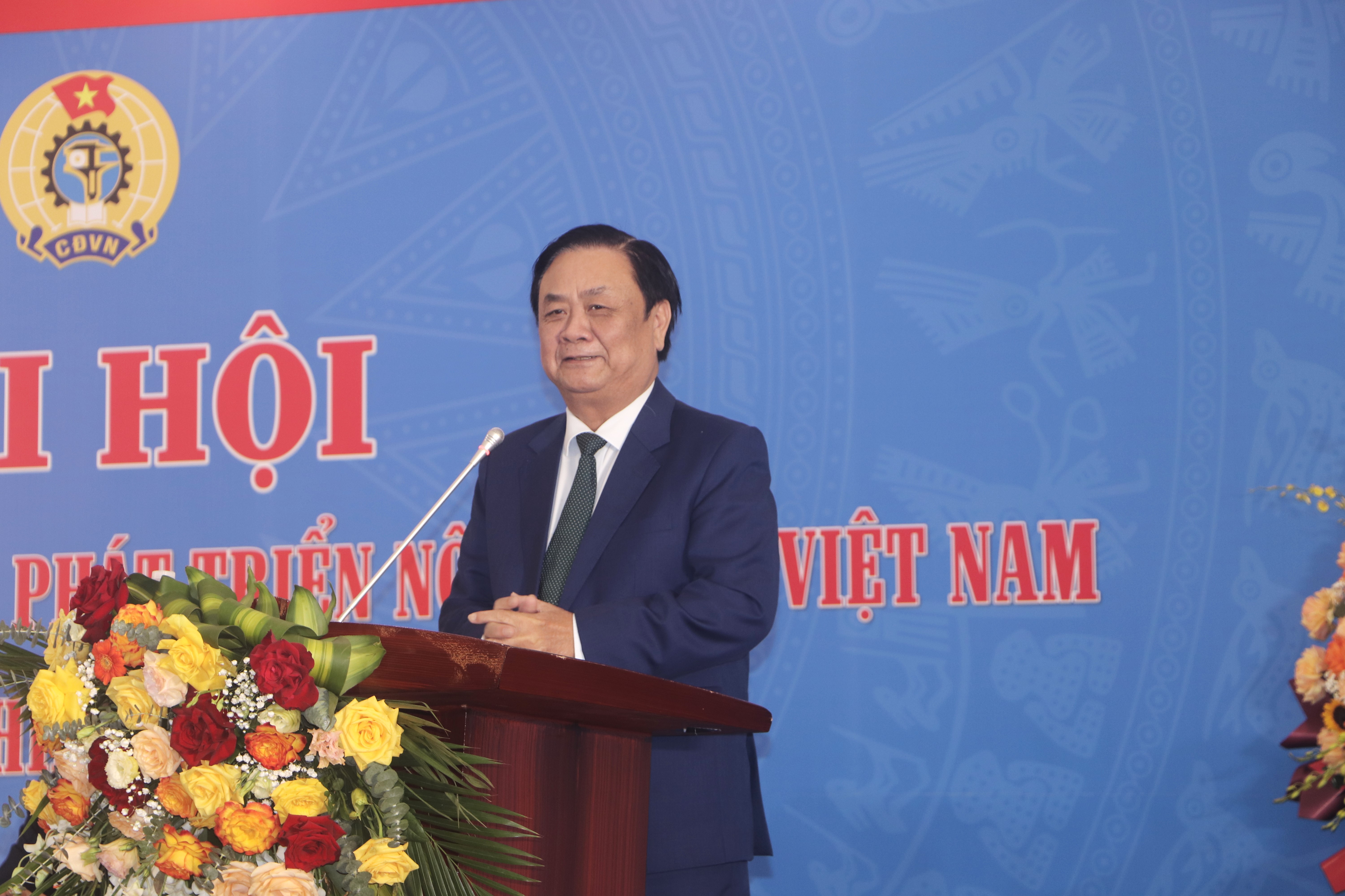 Bộ trưởng Bộ Nông nghiệp và Phát triển nông thôn Lê Minh Hoan phát biểu tại Đại hội