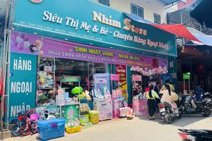 Shop Nhím Store mang chương trình “Vui hè rực rỡ - Quà tặng bất ngờ” về với trẻ em Thạch Thất, Hà Nội