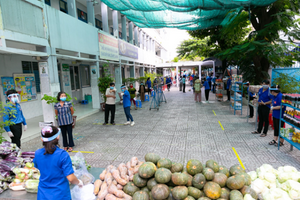 TP.Hồ Chí Minh triển khai chương trình “Tủ lạnh Thạch Sanh” gửi tặng người dân khu cách ly