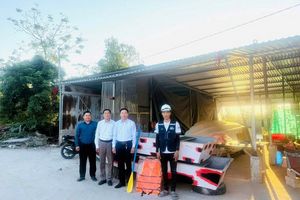 Hải Phòng: Anh Phạm Văn Thắng ủng hộ cano cứu hộ gửi tới Đắk Lắk