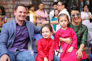 Người đẹp Việt và những cuộc tình 'kẻ khóc người cười' với chồng Tây