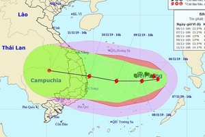 Bão số 6 liên tục đổi hướng, có thể giật cấp 13