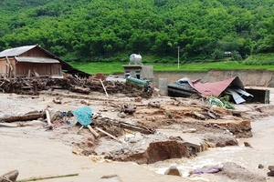 Hoàn lưu bão – những câu chuyện đau lòng...