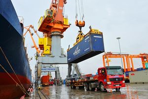 Hoạt động xuất khẩu tại Việt Nam chuẩn bị vào giai đoạn khó khăn