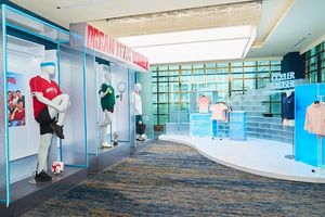 Ra mắt bộ sưu tập Hè lấy cảm hứng từ hình ảnh “đá băng mát lạnh”