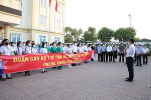 Hà Tĩnh cử 152 cán bộ y tế hỗ trợ tỉnh Nghệ An phòng, chống dịch