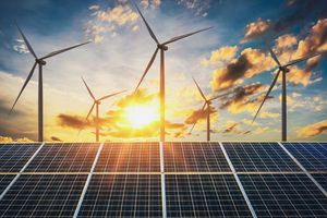 Rót vốn vào năng lượng tái tạo, doanh nghiệp đối diện với cơ hội và thách thức nào?