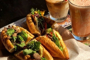 Bánh mì Việt Nam sang Hàn Quốc: 160.000 đồng/chiếc