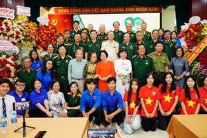 “Mãi mãi tuổi 20”: Tri ân, tiếp lửa truyền thống yêu nước