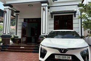 Hài lòng với công nghệ, thiết kế, cảm giác lái, chủ xe VF 7 kể chuyện trở thành “đại sứ” cho xe điện VinFast