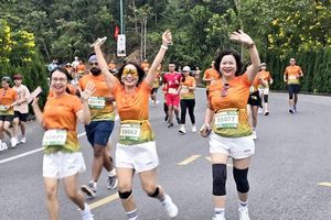 Hơn 3.000 vận động viên tham gia Giải chạy Yên Tử 'Chạm vùng di sản'