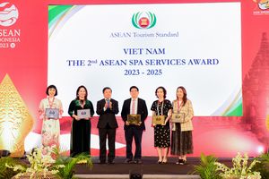 Sen Tài Thu nhận giải thưởng Du lịch ASEAN 2023 hạng mục “Dịch vụ Spa ASEAN lần thứ 2”