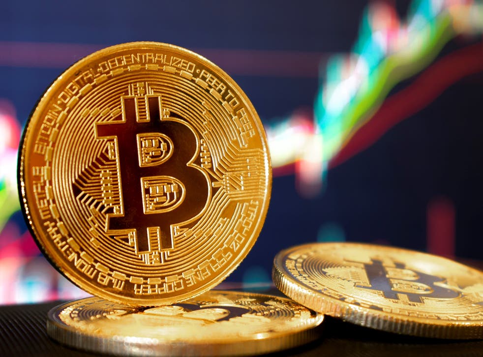 Bitcoin vượt đỉnh ngắn hạn ngay đầu năm mới, thị trường duy trì phấn khởi  sau