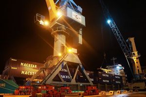 Cảng Vũng Áng đón 5 chuyến tàu container sau hơn một tháng khai thác tuyến mới