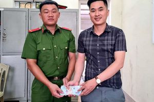 Hà Tĩnh: Chiến sĩ nghĩa vụ nhặt được 80 triệu đồng tìm người trả lại