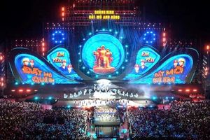 Rực rỡ chương trình nghệ thuật “Quảng Ninh - Đất mỏ anh hùng”