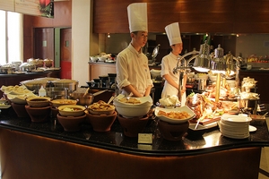 Điểm danh 7 địa chỉ buffet 5 sao sang chảnh giá yêu thương cho những ngày muốn đổi gió