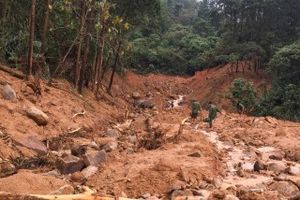 Video: Tan hoang hiện trường vụ sạt lở ở Trạm bảo vệ rừng 67