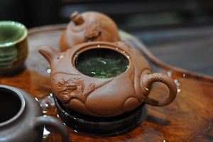Tráng trà - Bí quyết để có tách trà thơm ngon, đậm đà
