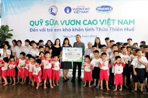 ‘Để mọi trẻ em được uống sữa mỗi ngày’ và hành trình xuyên mùa dịch của Quỹ sữa Vươn cao Việt Nam thứ 13