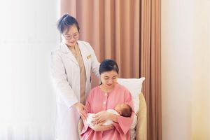 Gần 50 ngày Vinmec Smart City giữ thai cho sản phụ IVF giữa “vòng vây” biến chứng