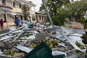 Hà Tĩnh: Khẩn trương khắc phục hậu quả bão số 10