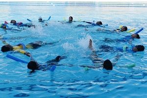 Quảng Bình: Phát động phong trào tập luyện môn bơi, phòng chống đuối nước toàn dân