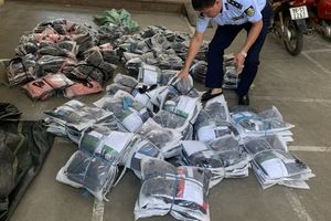Bắc Ninh: Kinh doanh quần áo giả mạo nhãn hiệu, 1 cá nhân bị phạt 45 triệu đồng