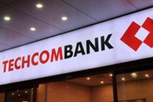 Techcombank lãi hơn 10.700 tỉ đồng trước thuế, nợ xấu giảm mạnh sau 9 tháng