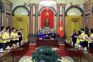 Chủ tịch nước gặp mặt các gương mặt trẻ tiêu biểu của thanh niên Việt Nam