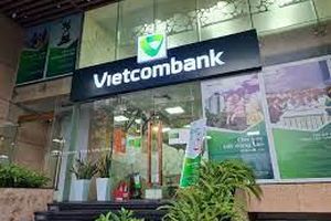 'Ông lớn' Vietcombank và nhiều ngân hàng tư nhân đồng loạt hạ lãi suất cho vay