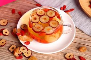Những lợi ích sức khỏe của trà hoa cúc táo đỏ