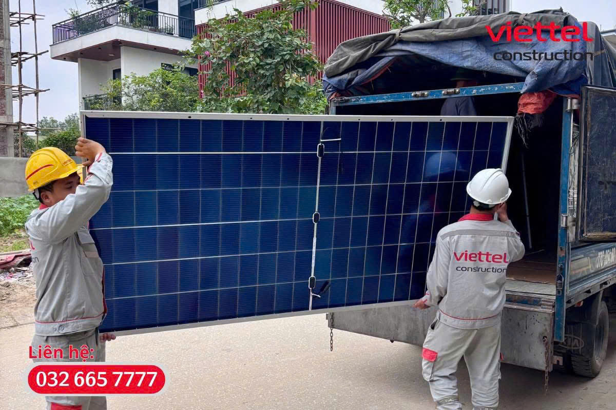 Công nhân triển khai thi công các công trình