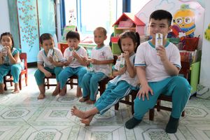 4 năm Vinamilk triển khai Sữa học đường tỉnh Bến Tre 'được lòng' cả thầy trò, phụ huynh