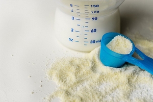 Tìm thấy chất gây ung thư trong một số nhãn hiệu sữa bột cho trẻ em