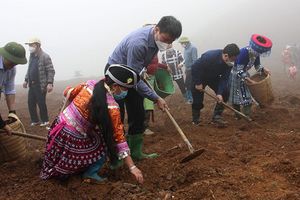 Yên Bái: Lan tỏa hoạt động “Ngày cuối tuần cùng dân” ở huyện Trạm Tấu