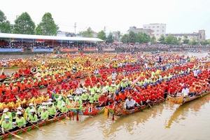 Tập đoàn FLC đồng hành cùng Lễ hội Oóc Om Bóc - Đua ghe Ngo Sóc Trăng 2019