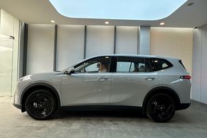 Người dùng Việt “chấm” VinFast VF MPV 7 vì giá trị tiết kiệm lâu dài