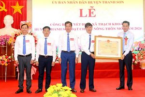 Huyện Thanh Sơn (Phú Thọ): Xã Thạch Khoán đón Bằng công nhận đạt chuẩn Nông thôn mới