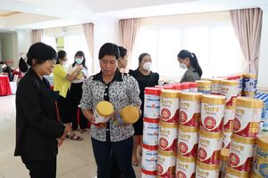 Vinamilk và CLB điều dưỡng trưởng Việt Nam tiếp tục triển khai lớp tập huấn chăm sóc sức khỏe trẻ em và người cao tuổi