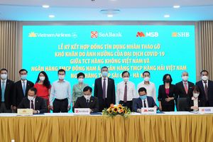 Vietnam Airlines ký hợp đồng vay vốn với 3 ngân hàng thương mại cổ phần