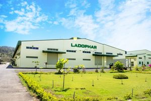 Ladophar dự kiến phát hành 20 triệu cổ phiếu cho Louis Holdings