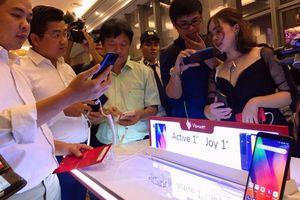 Nhìn lại thị trường smartphone Việt 2020: dấu ấn tân binh