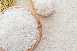 Nguồn cung giảm khiến giá gạo tăng cao