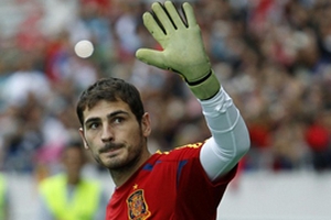 "Thánh" Iker - huyền thoại bóng đá Tây Ban Nha